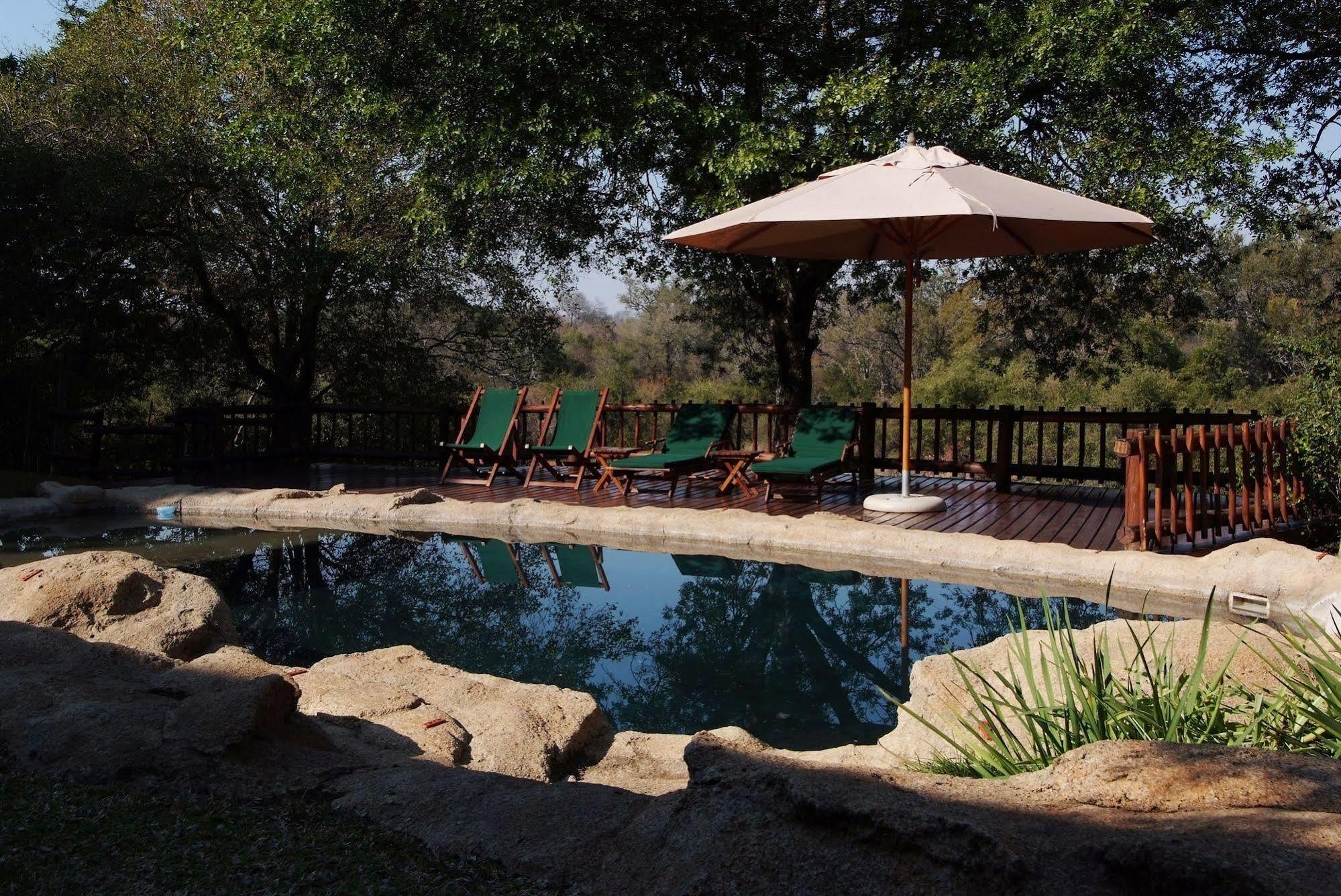 Indlovu River Lodge Karongwe Game Reserve Extérieur photo