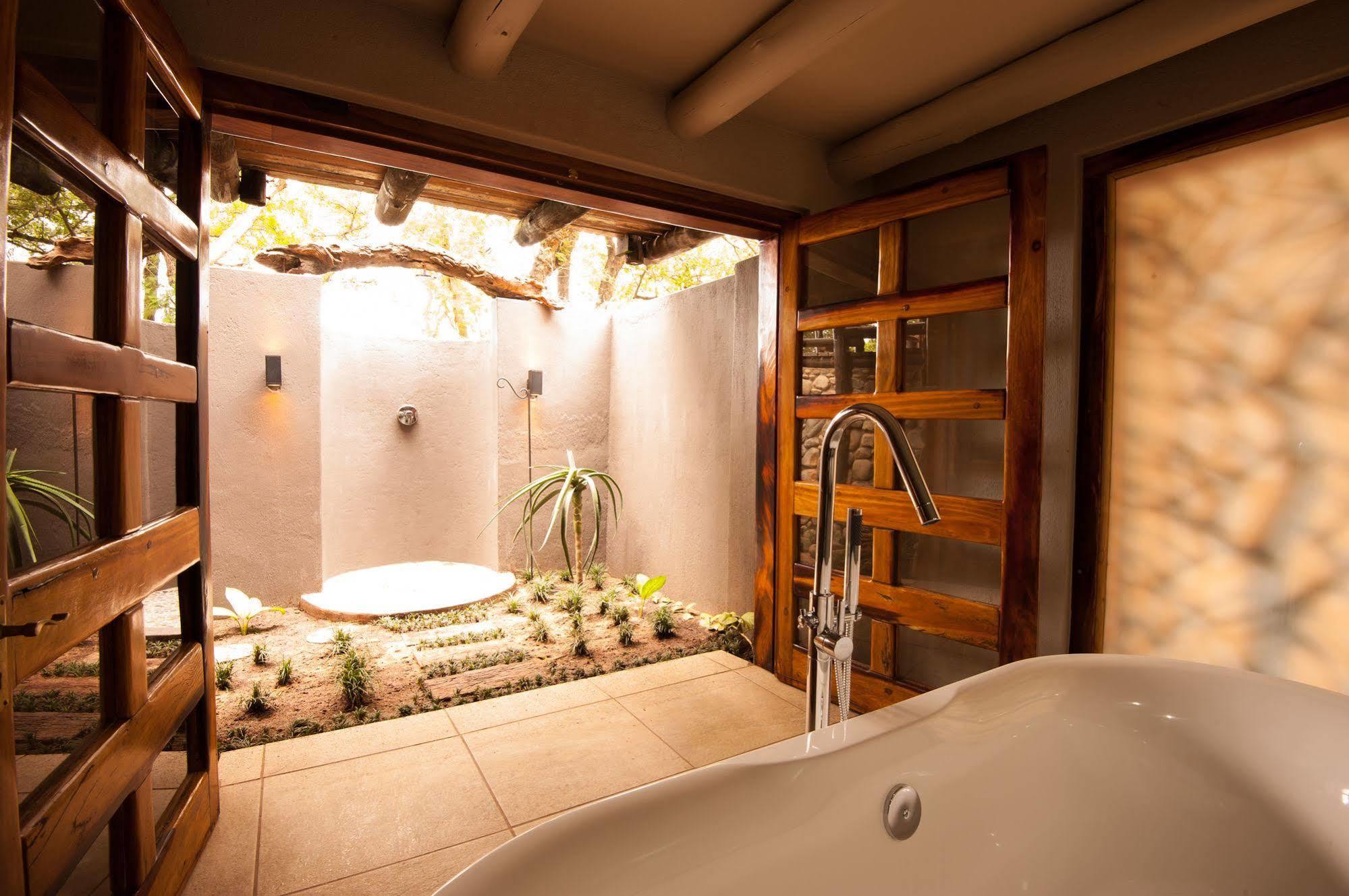 Indlovu River Lodge Karongwe Game Reserve Extérieur photo