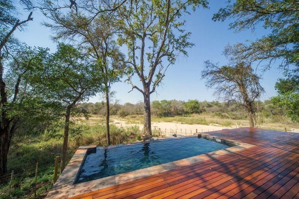 Indlovu River Lodge Karongwe Game Reserve Extérieur photo